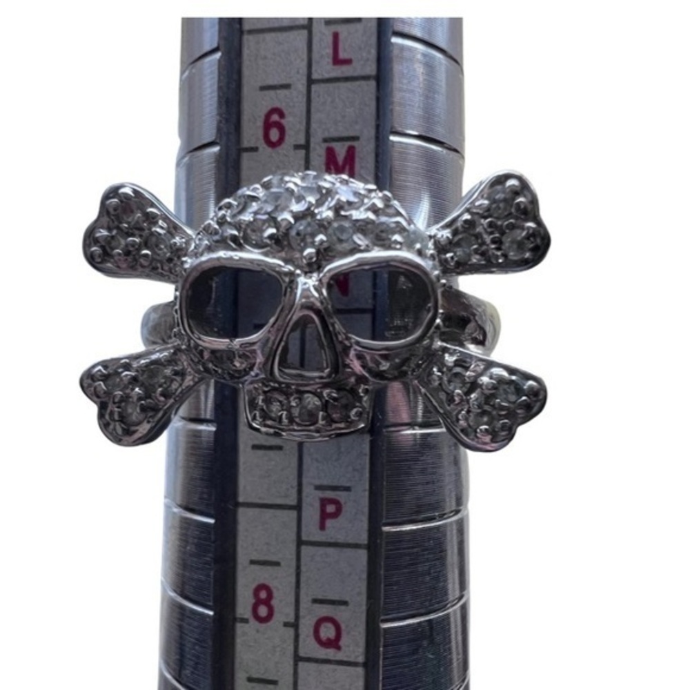 Sparkly Skull Ring